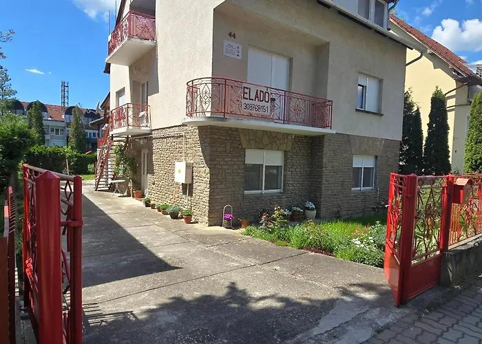 Anna Apartman
